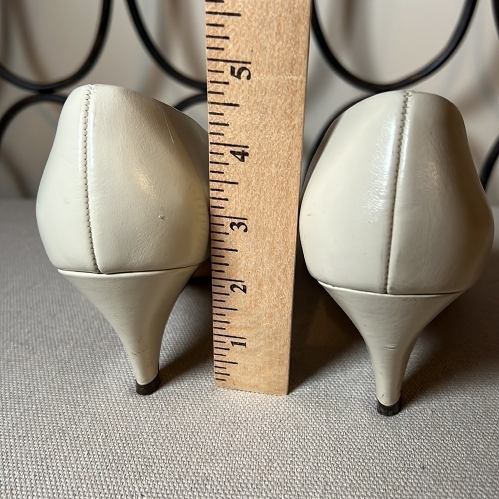 So Soft by 9.2.5 leather cream ivory low heel pumps size 7.5m - Picture 4 of 11